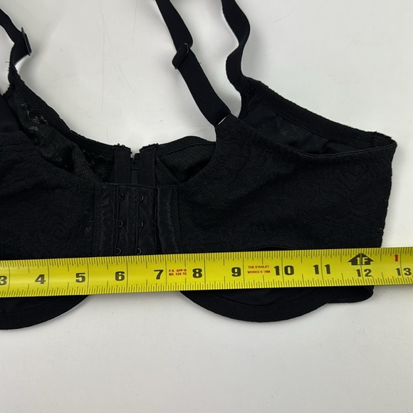 Wacoal Women's Black Halo Lace Underwire Bra - Picture 8 of 11